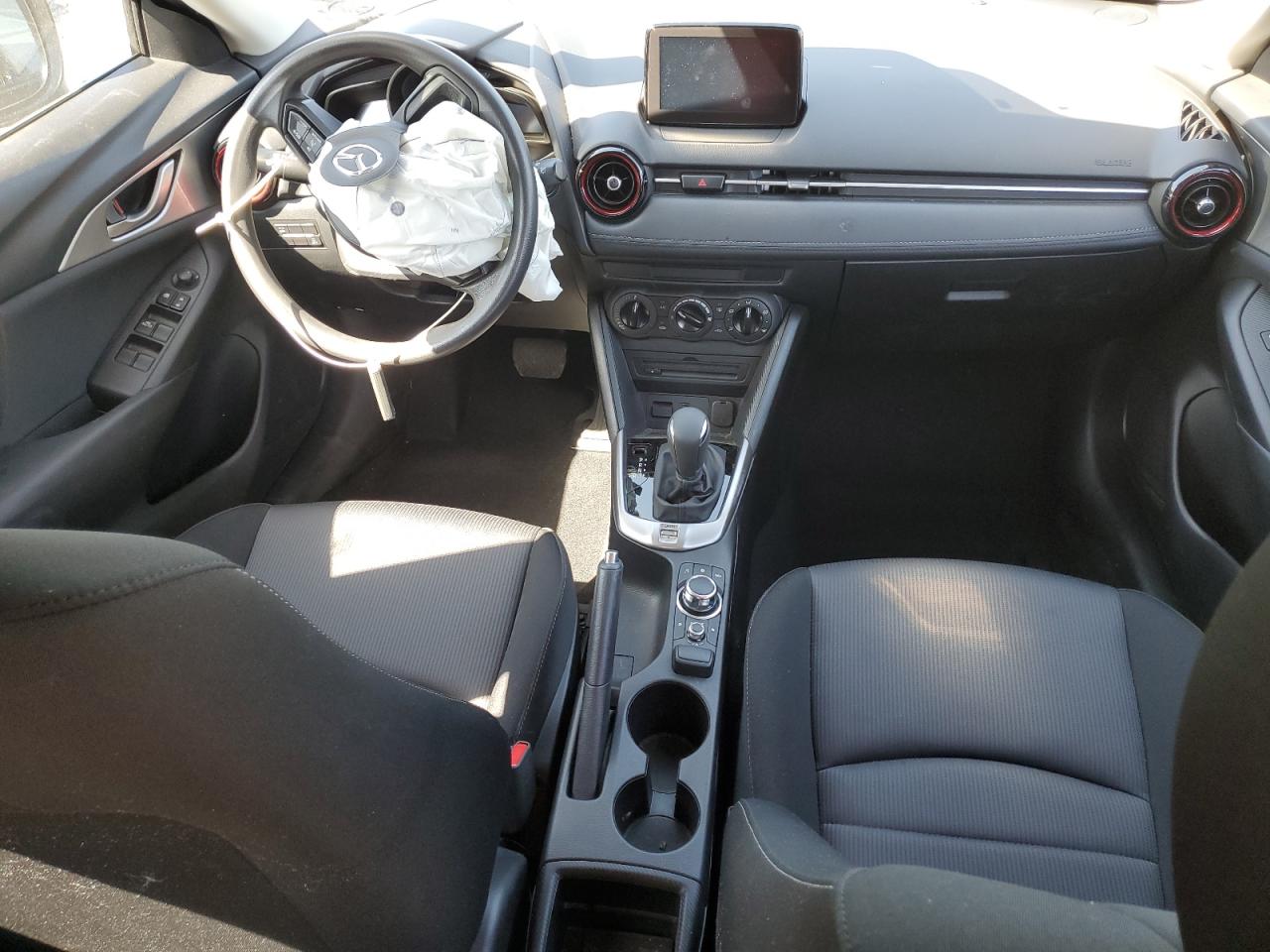 2018 Mazda Cx-3 Sport VIN: JM1DKFB73J0316437 Lot: 51692195