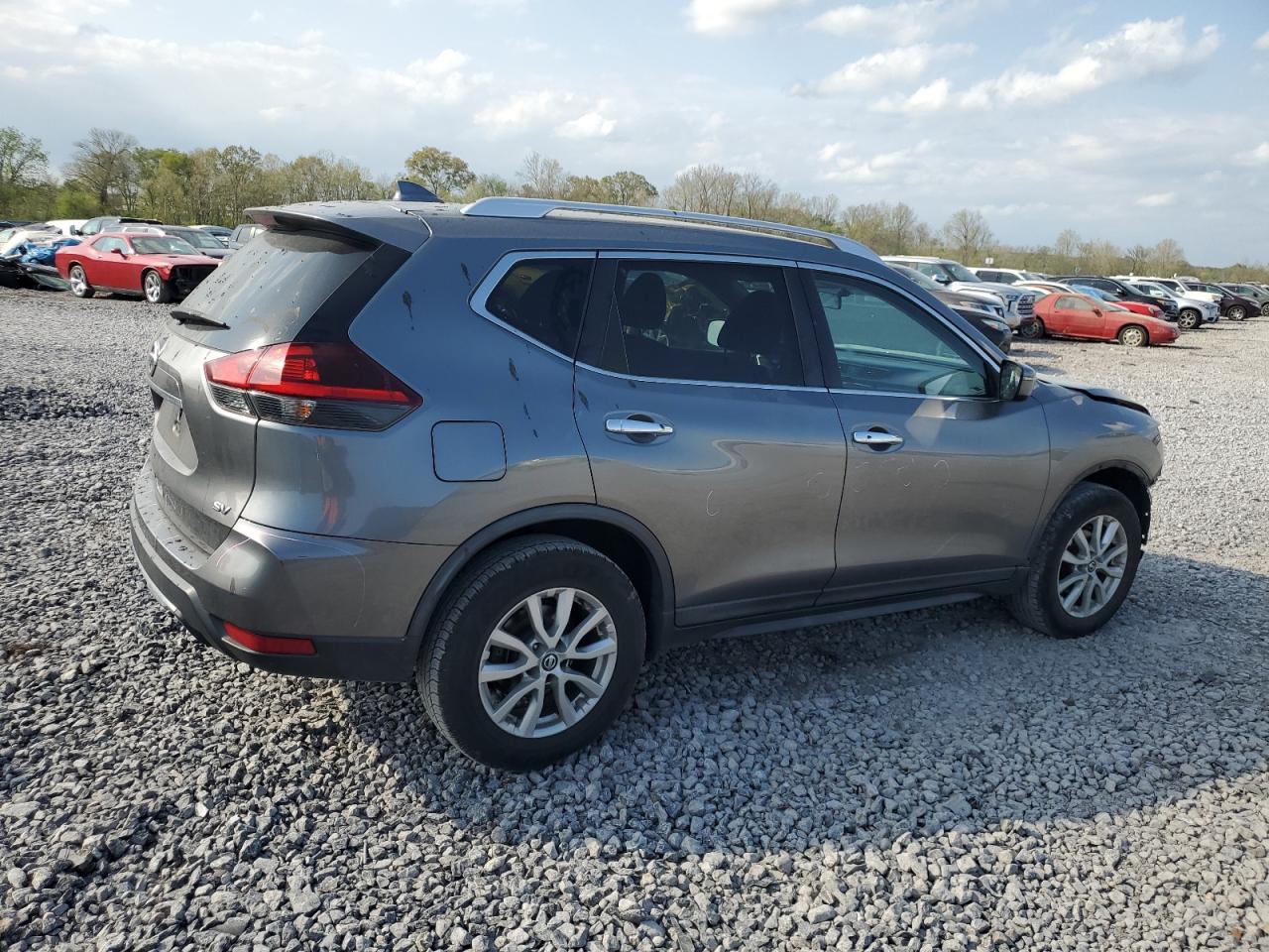 KNMAT2MT9JP517253 NISSAN ROGUE 2018