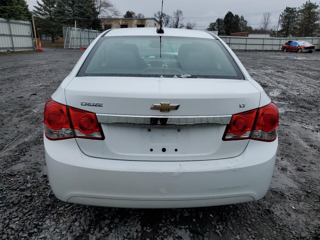 1G1PE5SB6G7228803 CHEVROLET CRUZE 2016