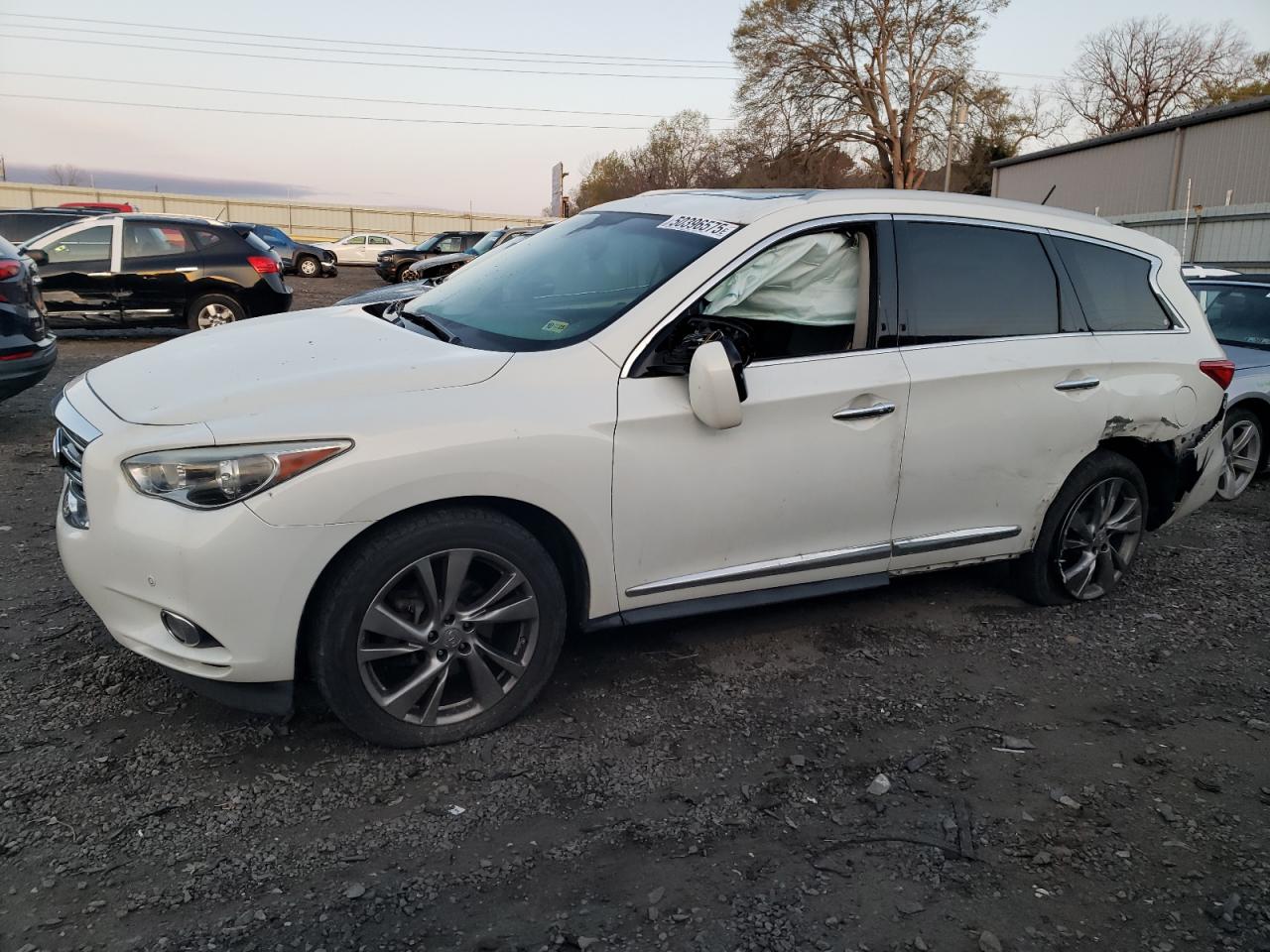 Chatham, VA에서 판매 중인 2013 Infiniti Jx35 - All Over