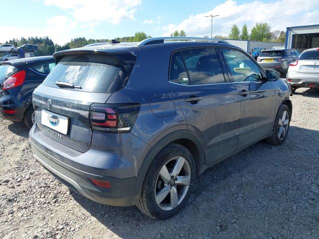 2022 VOLKSWAGEN T-CROSS SE