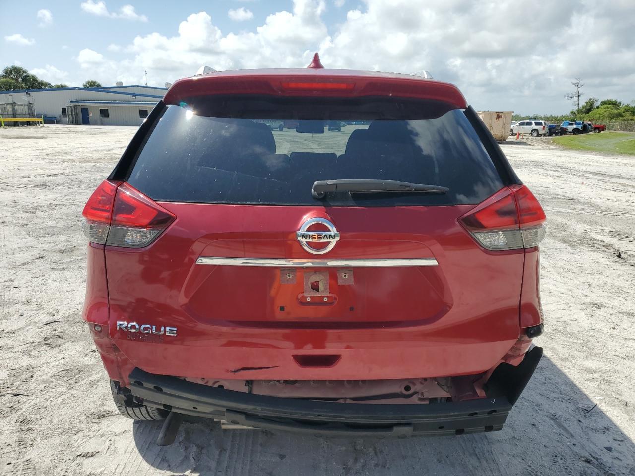 JN8AT2MT5HW382759 NISSAN ROGUE 2017