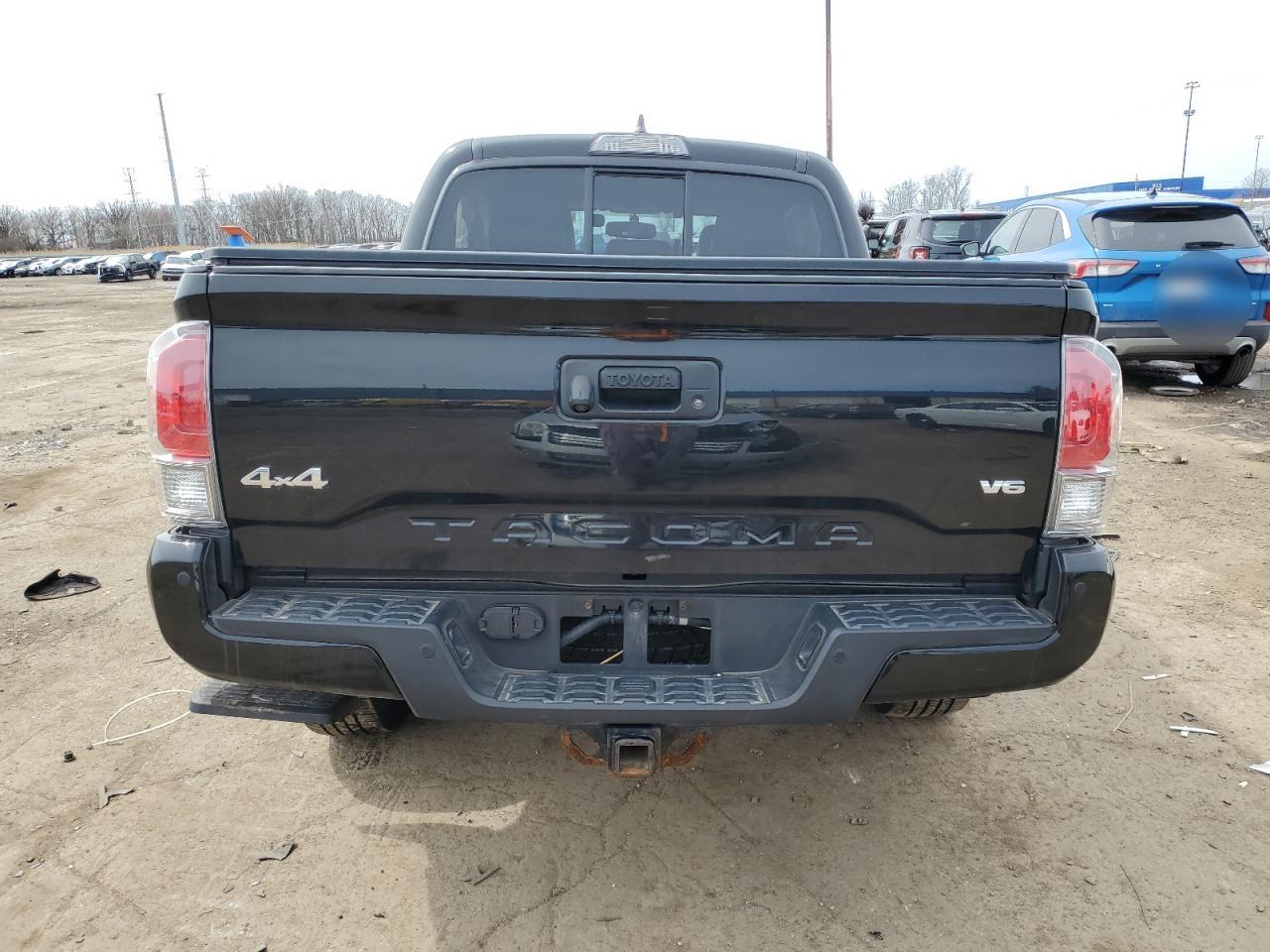 5TFGZ5AN2GX010560 2016 Toyota Tacoma Double Cab