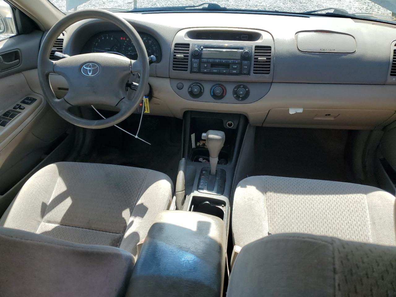 2004 Toyota Camry Le VIN: 4T1BE32K04U285870 Lot: 52414695