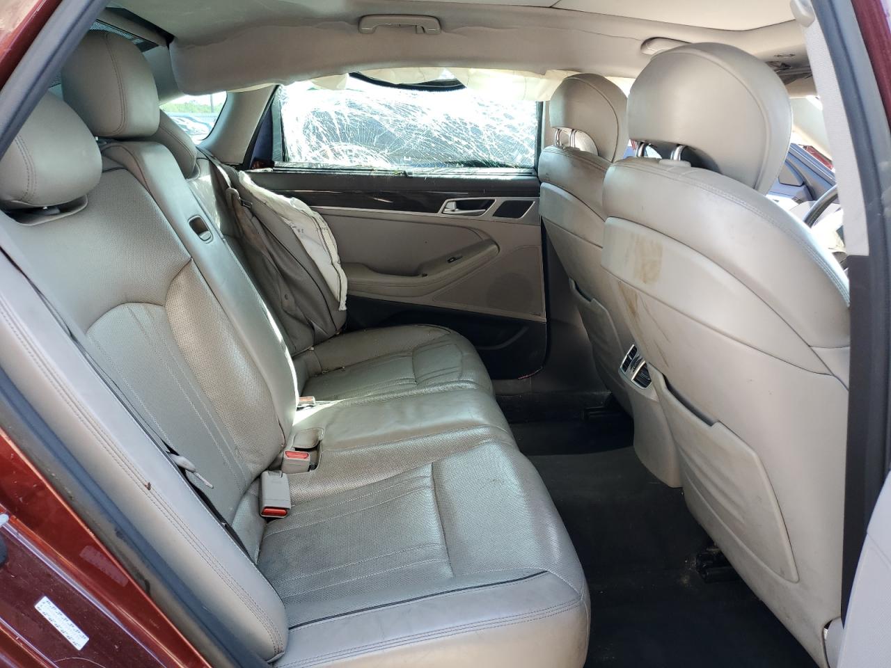 2015 Hyundai Genesis 3.8L VIN: KMHGN4JE3FU097239 Lot: 60845045