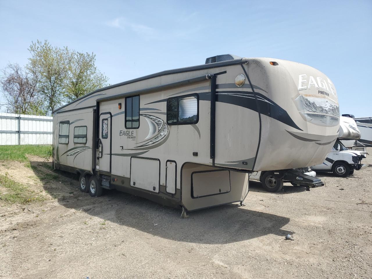 2013 Camper 5Th Wheel de vânzare în Portland, MI - All Over