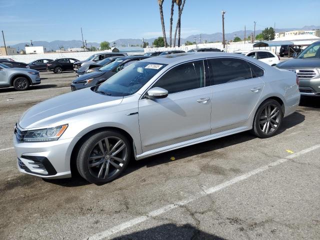  VOLKSWAGEN PASSAT 2019 Сріблястий