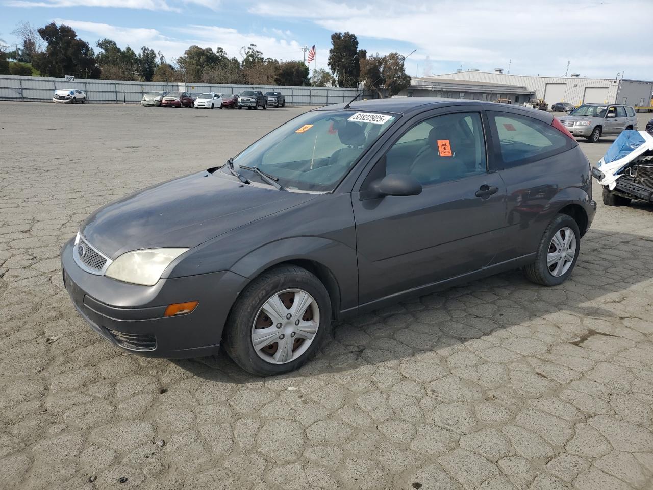 2005 Ford Focus Zx3 for Sale in Martinez, CA - Minor Dent/Scratches