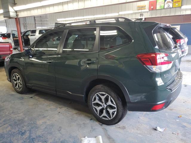  SUBARU FORESTER 2022 Зеленый