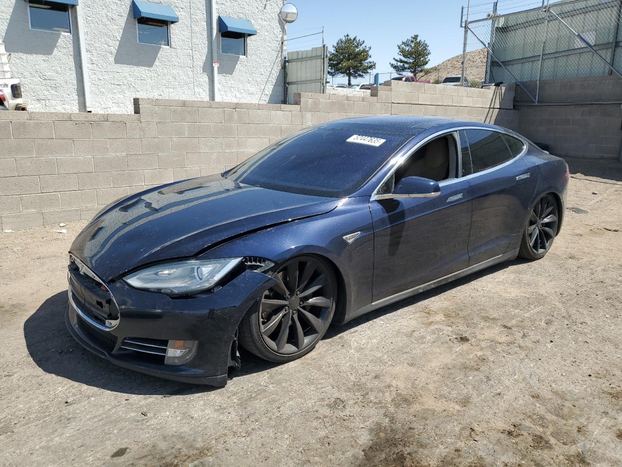 2013 Tesla Model S продається в Albuquerque, NM - Front End