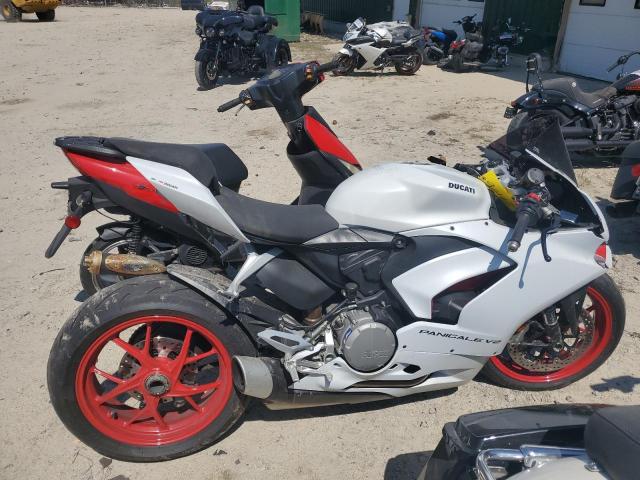 2023 Ducati Panigale V2