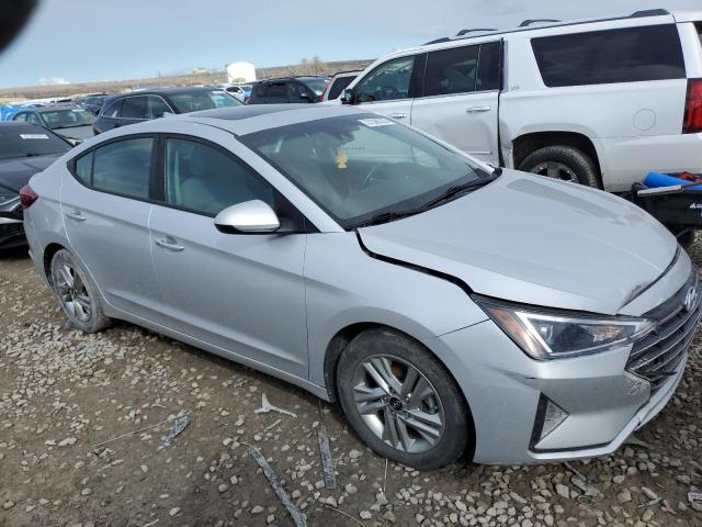  HYUNDAI ELANTRA 2019 Серебристый