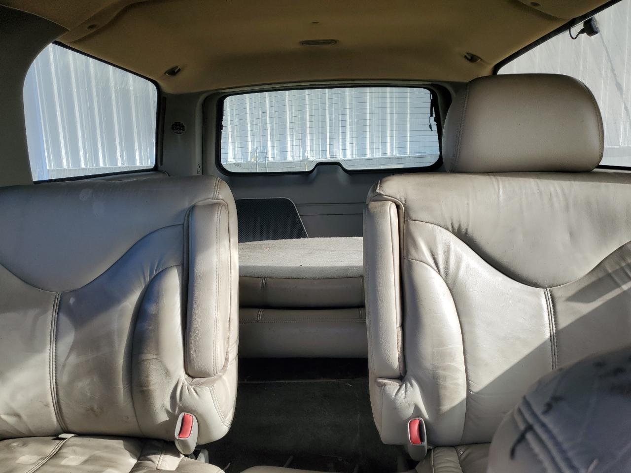 2001 GMC Yukon Xl C1500 VIN: 3GKEC16T91G284220 Lot: 52226815