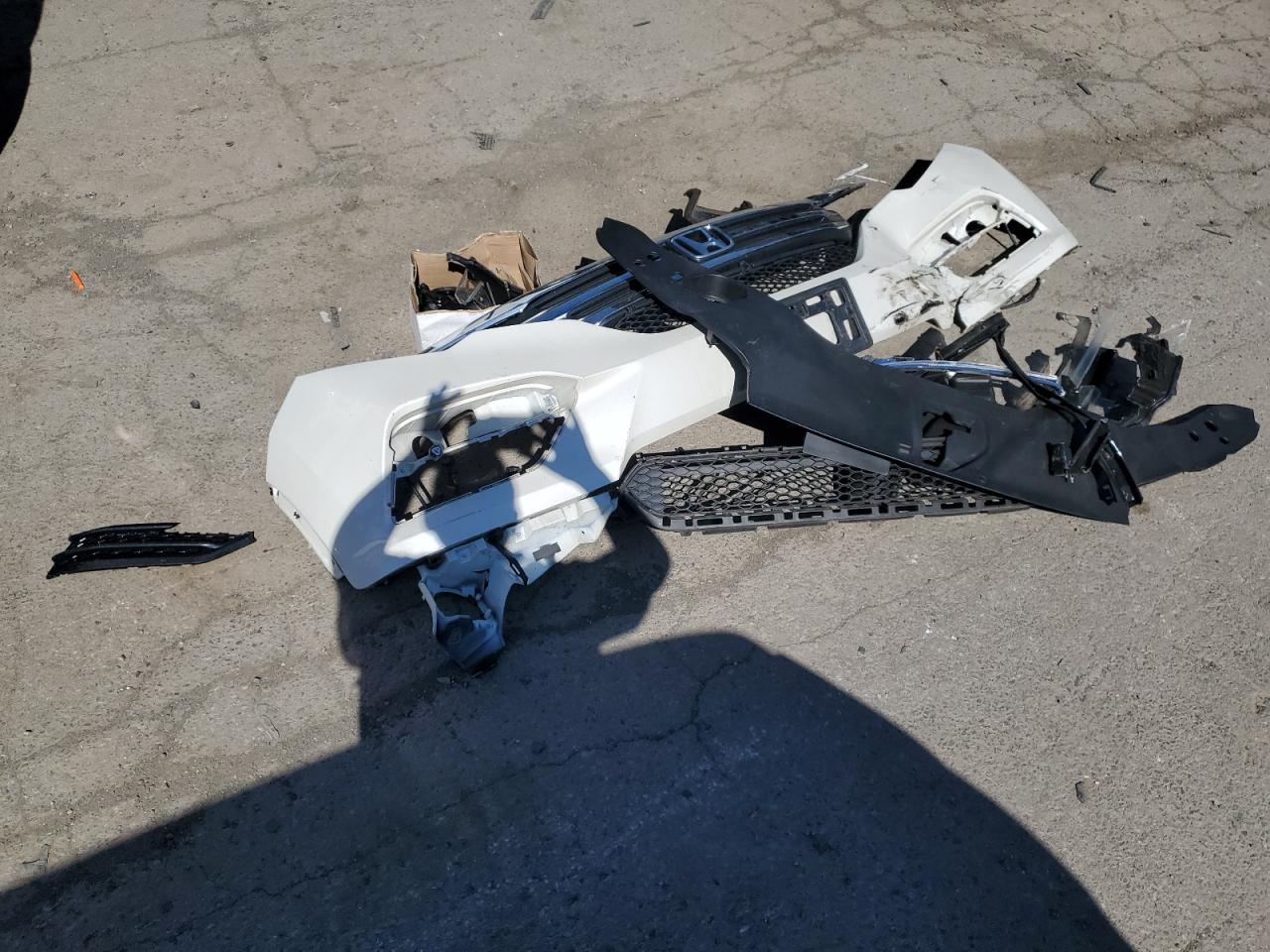 5FNYF6H50JB032308 HONDA PILOT 2018