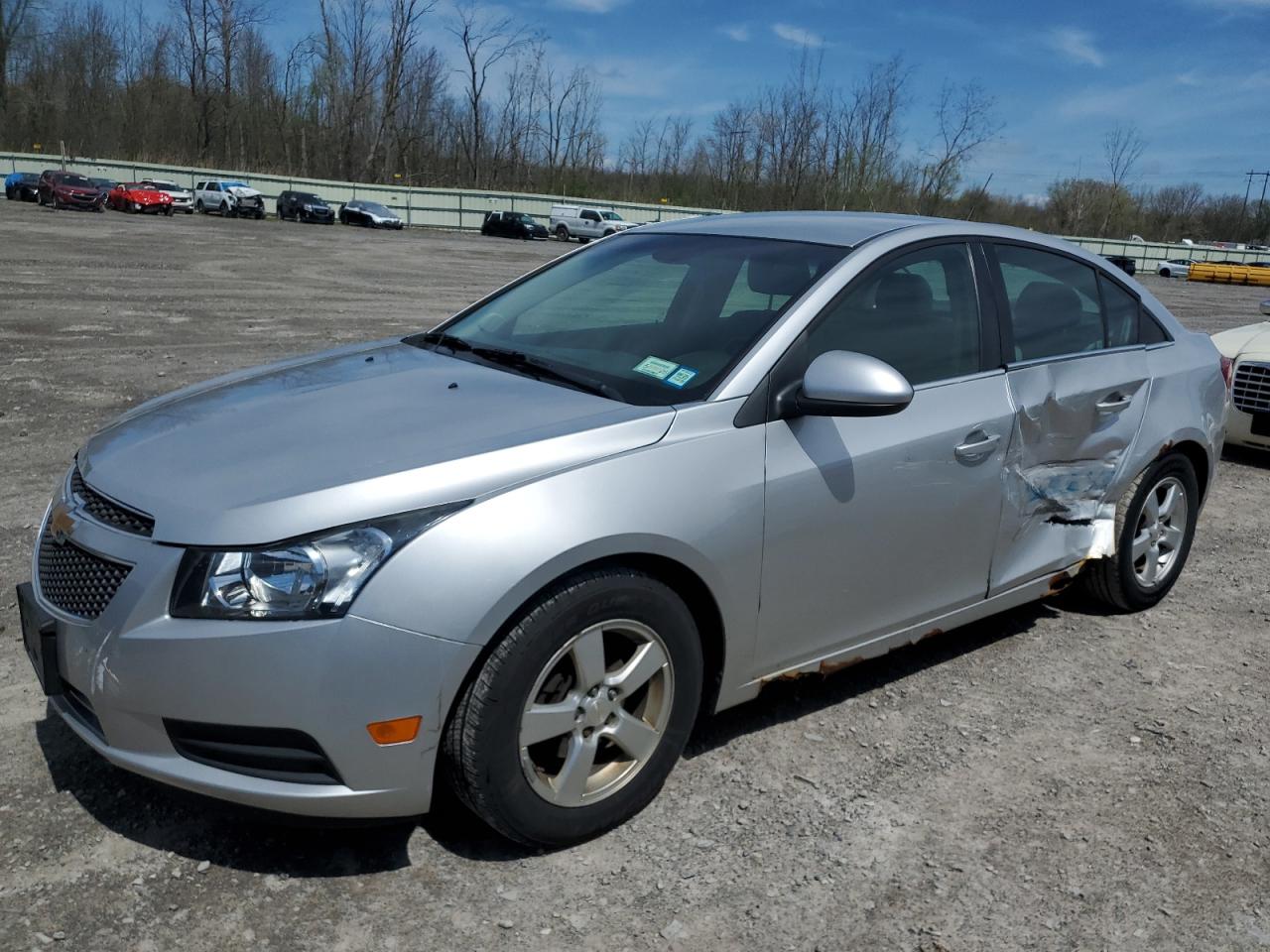 2014 Chevrolet Cruze Lt for Sale in Leroy, NY - Side