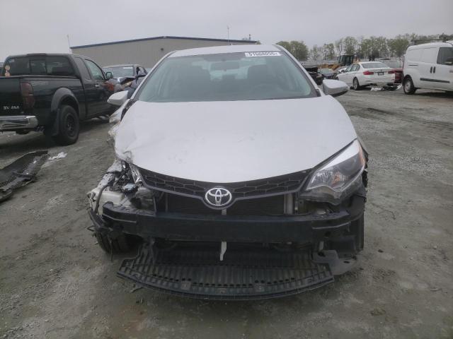  TOYOTA COROLLA 2016 Srebrny