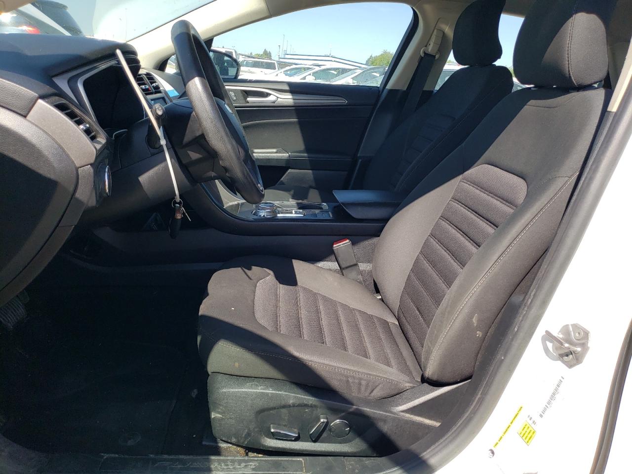 2019 Ford Fusion Se VIN: 3FA6P0LU9KR124863 Lot: 54034025