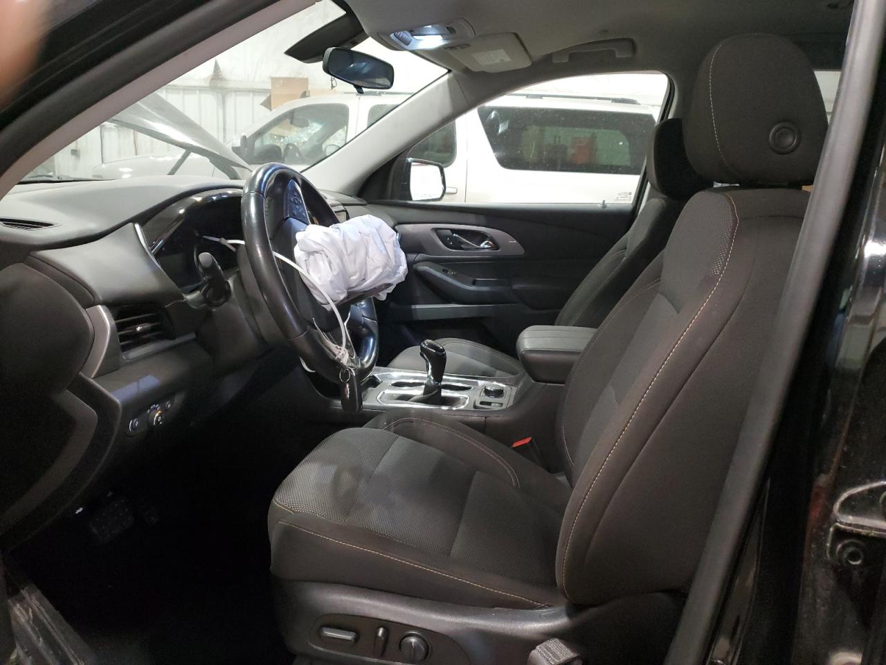 1GNEVGKW9KJ188703 CHEVROLET TRAVERSE 2019
