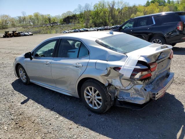  TOYOTA CAMRY 2021 Srebrny