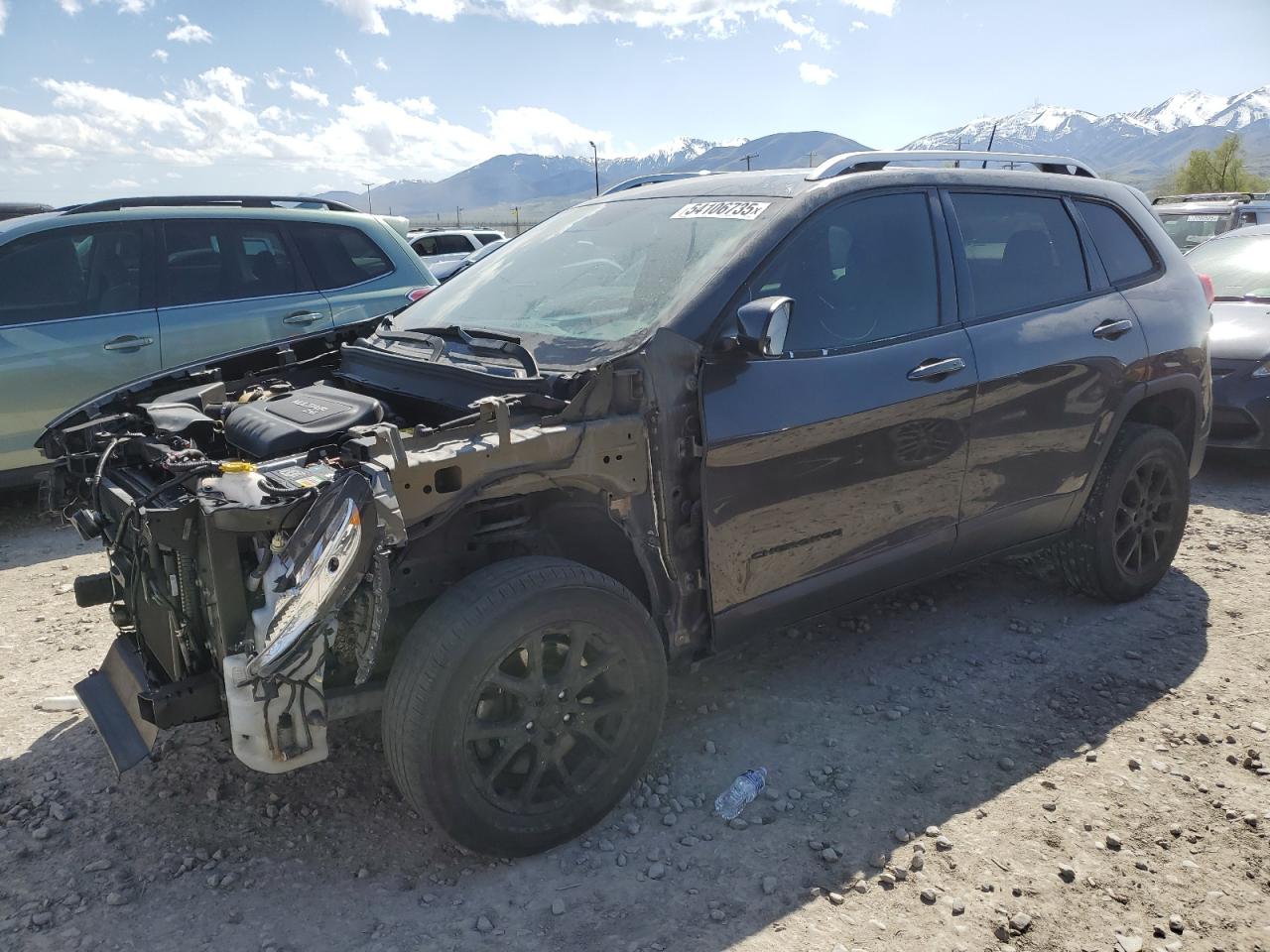 2016 Jeep Cherokee Latitude de vânzare în Magna, UT - Front End
