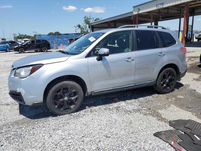  SUBARU FORESTER 2018 Srebrny