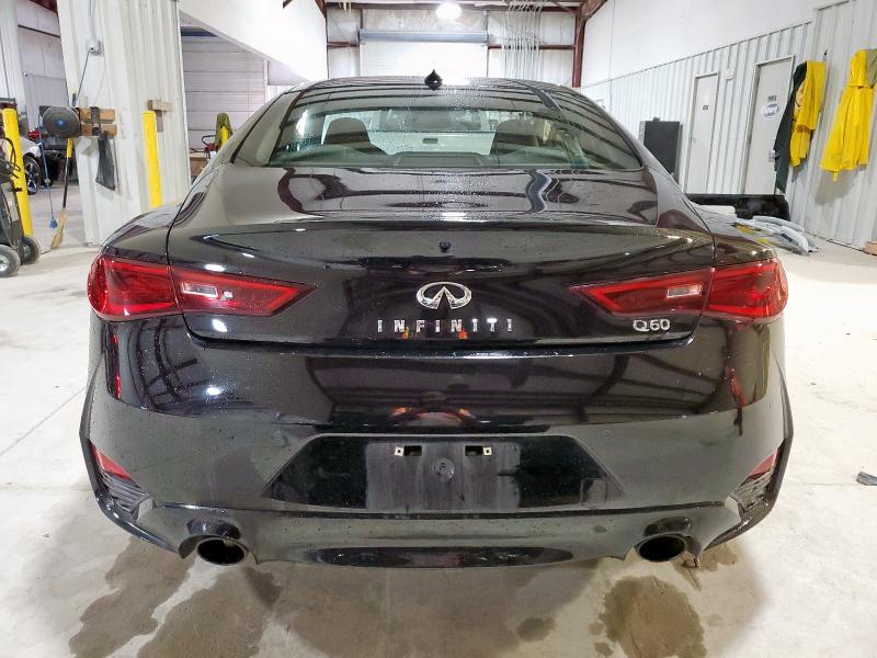 INFINITI Q60 2018 Czarny