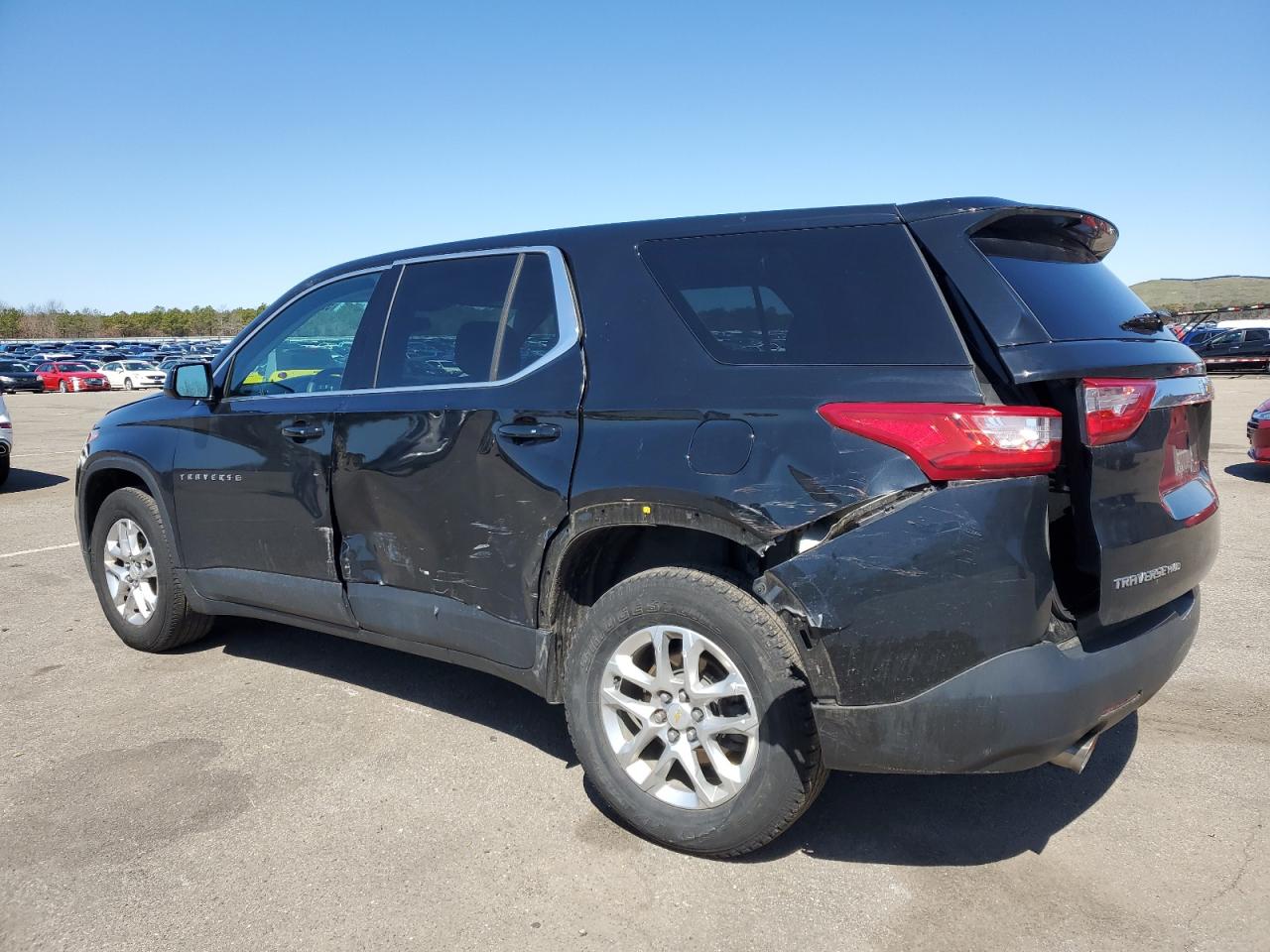 1GNEVFKW1KJ243896 CHEVROLET TRAVERSE 2019