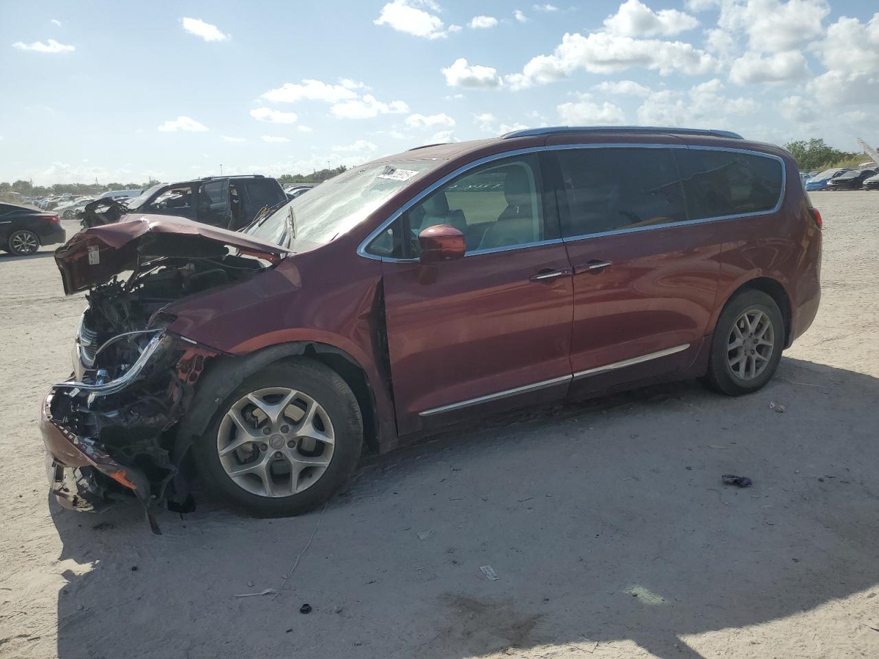 2020 Chrysler Pacifica Touring L