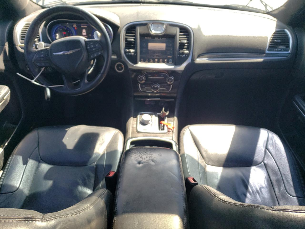 2015 Chrysler 300 Limited VIN: 2C3CCAAGXFH801923 Lot: 52380885