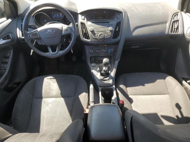 Sedans FORD FOCUS 2015 Szary