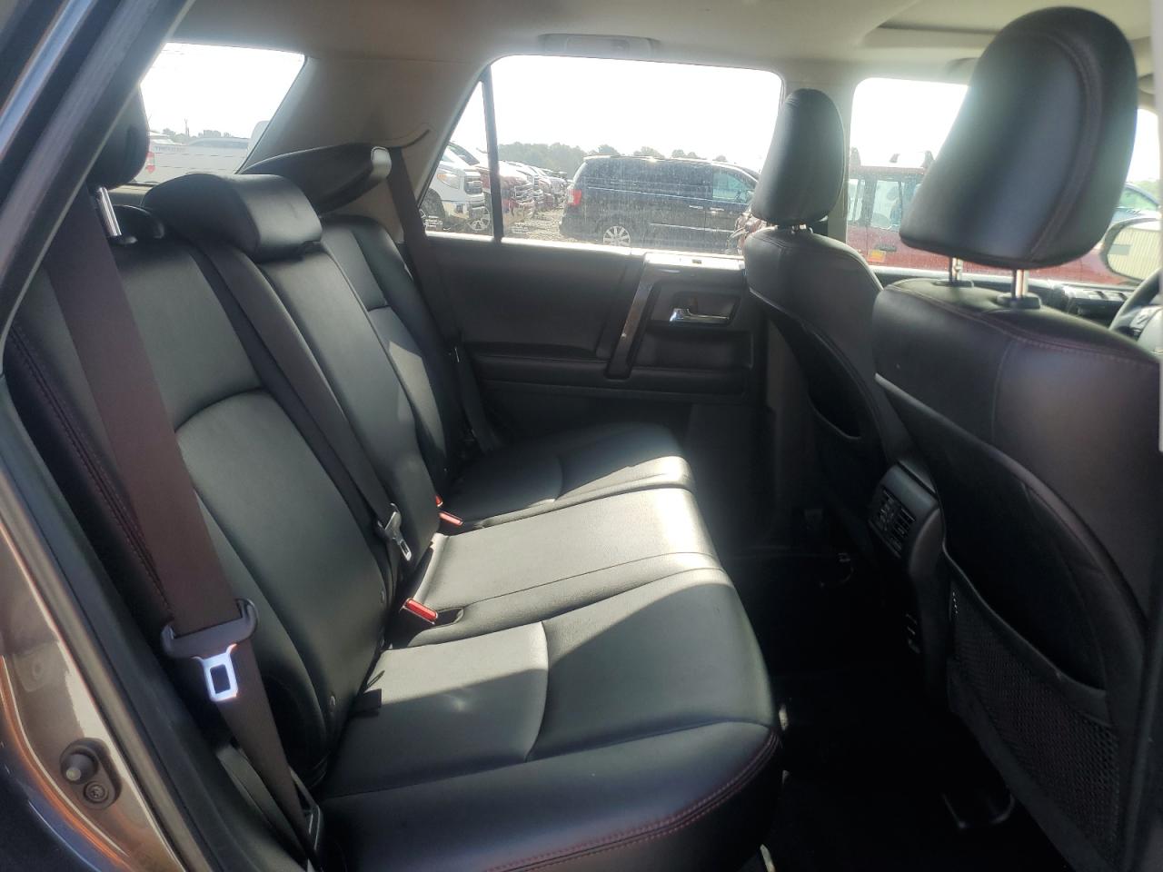 JTEBU5JR7J5529890 TOYOTA 4RUNNER 2018