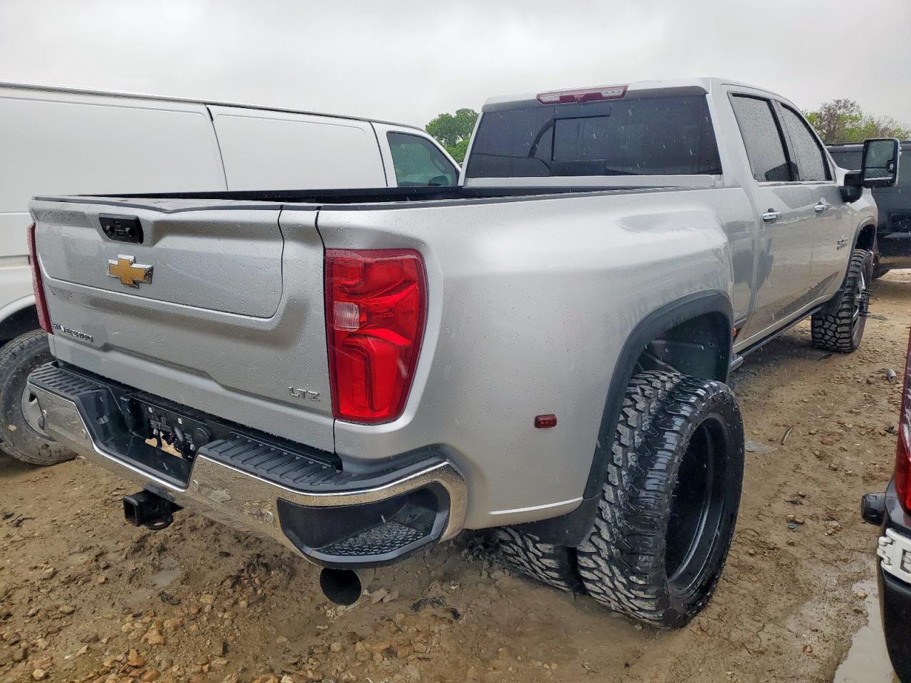 1GC4YUEY7NF148179 CHEVROLET ALL Models 2022