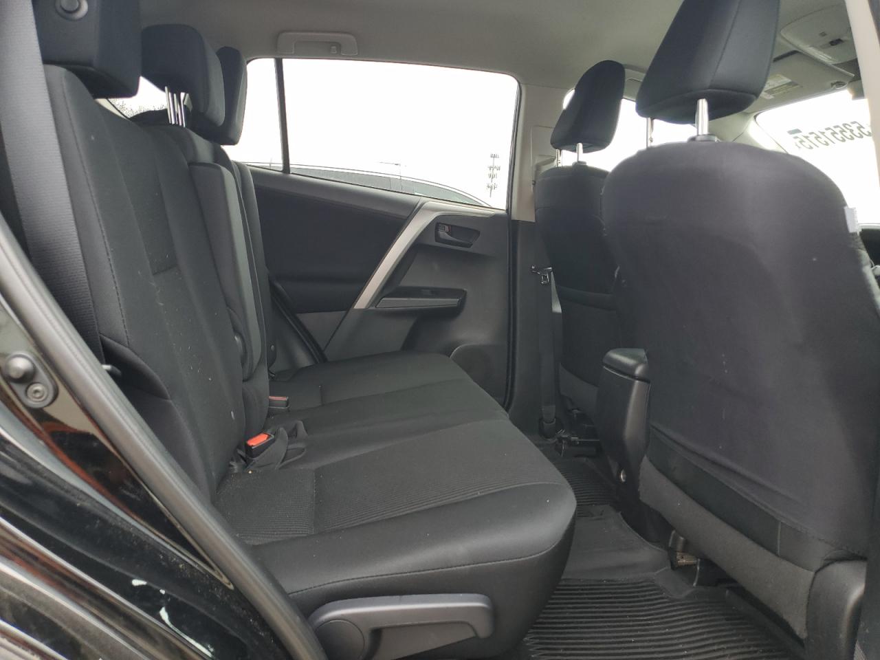 2T3BFREV4JW763068 TOYOTA RAV4 2018