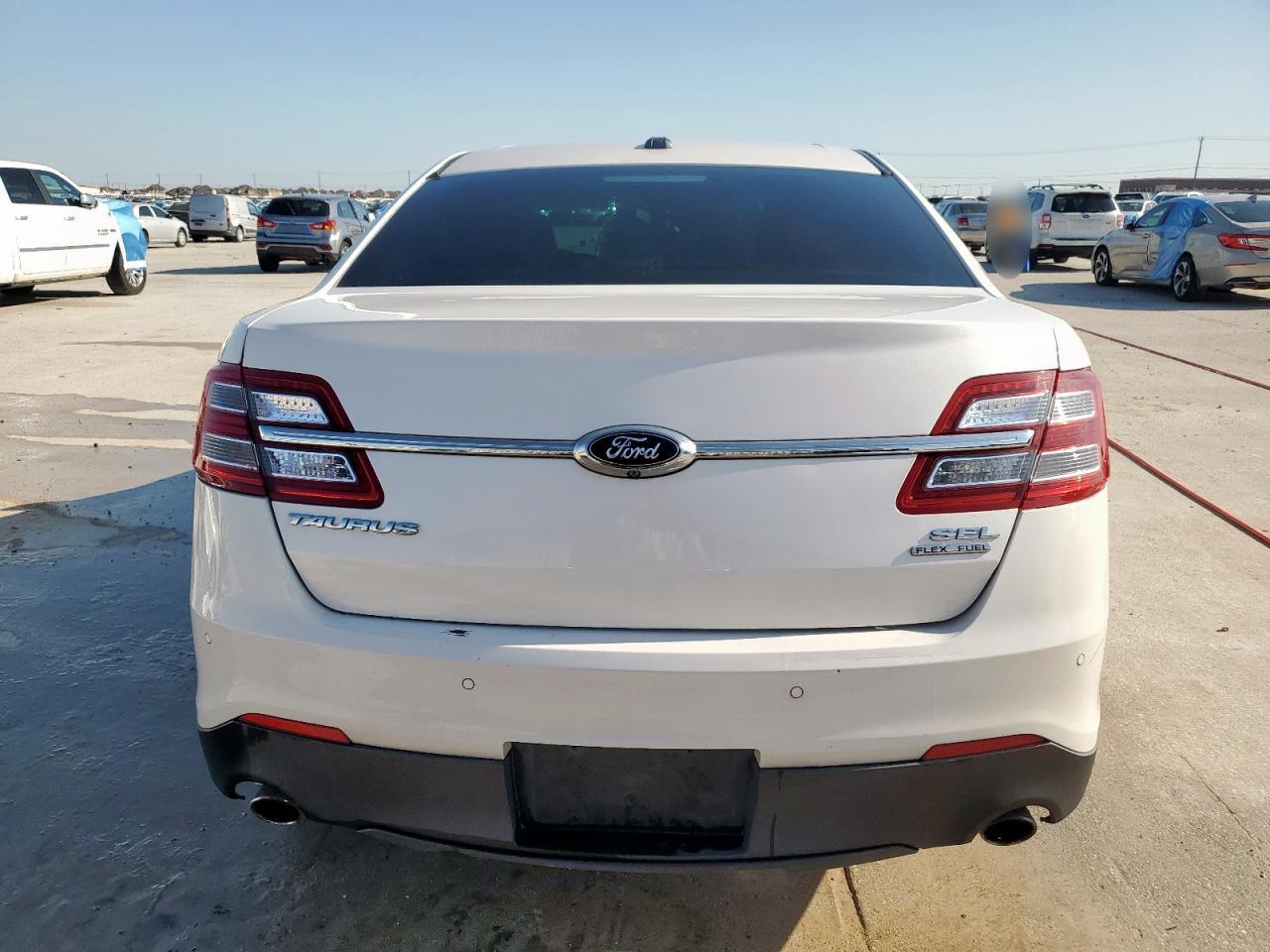 1FAHP2E8XJG111906 FORD TAURUS 2018