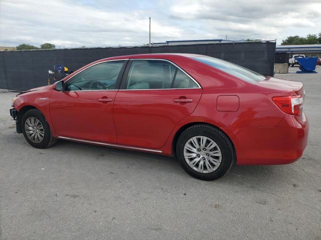  TOYOTA CAMRY 2014 Czerwony