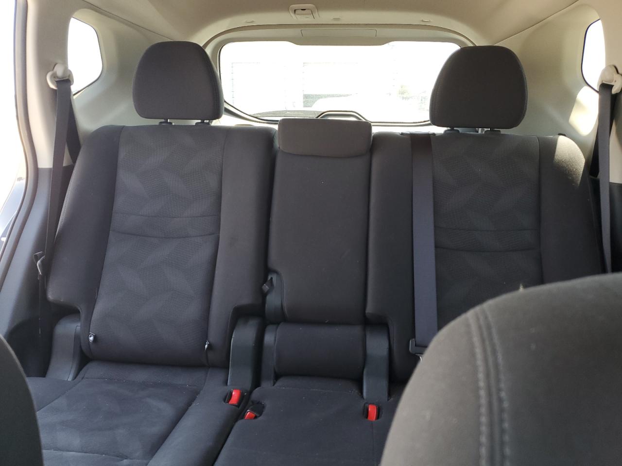 KNMAT2MV3GP619576 NISSAN ROGUE 2016