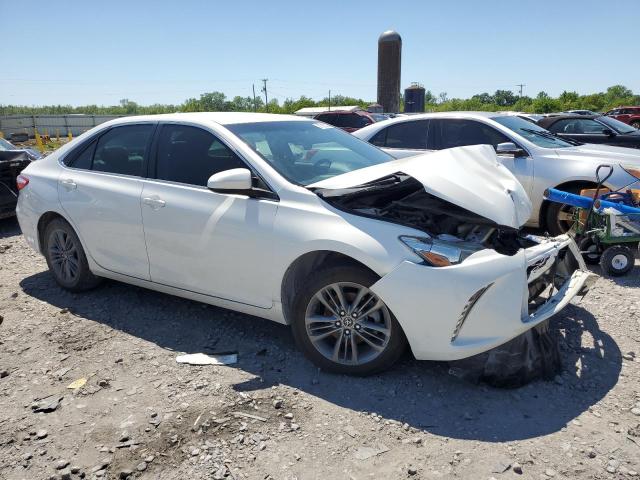 Седаны TOYOTA CAMRY 2016 Белы
