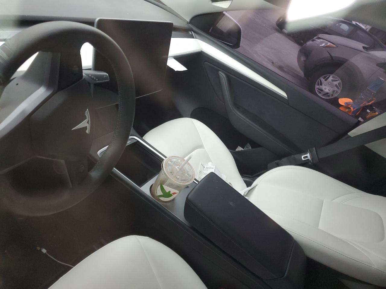 2023 Tesla Model Y VIN: 7SAYGDEEXPF750806 Lot: 53968145