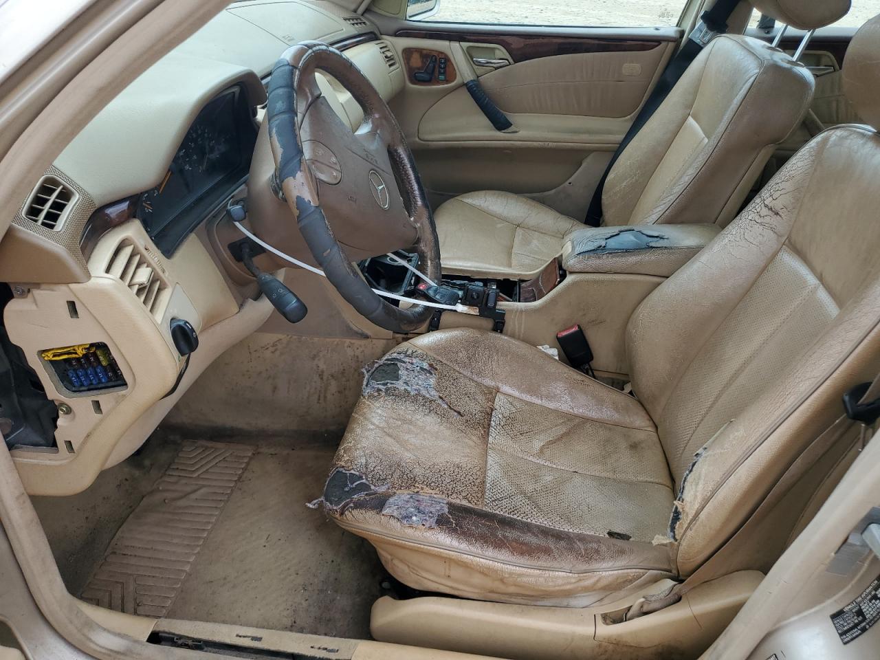 2002 Mercedes-Benz E 320 VIN: WDBJF65JX2B484367 Lot: 54745415
