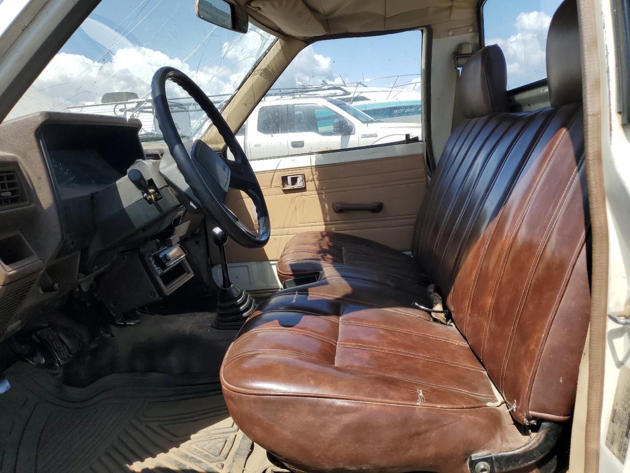 1985 Toyota Pickup 1/2 Ton Rn50 VIN: JT4RN50R4F0068265 Lot: 51827965