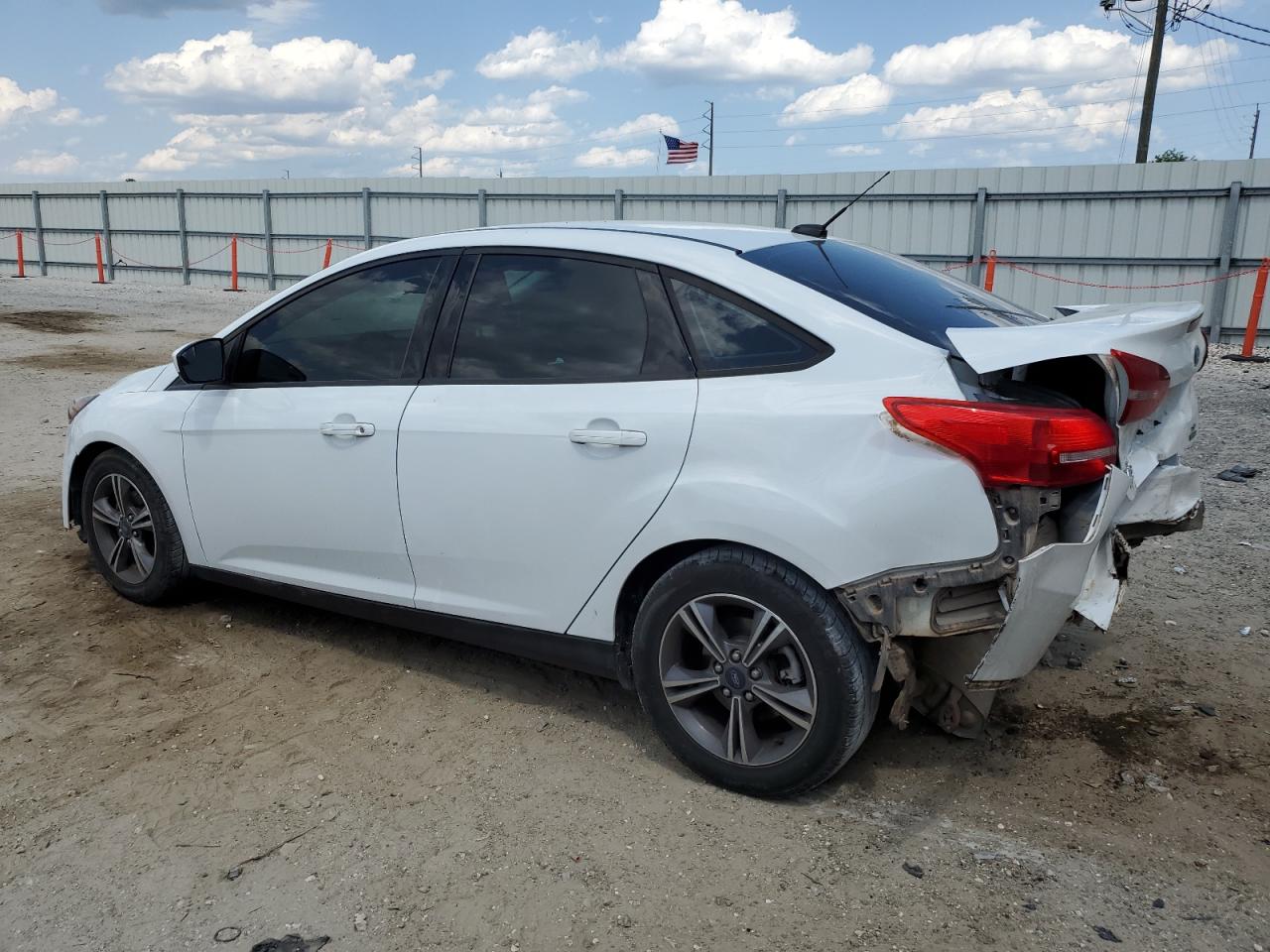1FADP3FE5JL220077 FORD FOCUS 2018