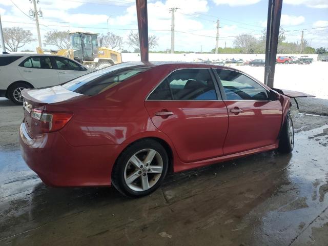  TOYOTA CAMRY 2014 Красный