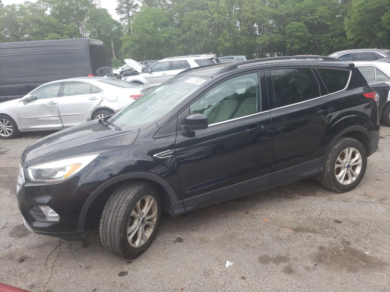 1FMCU0GD1JUA60577 FORD ESCAPE 2018