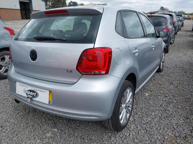2011 VOLKSWAGEN POLO SEL 8