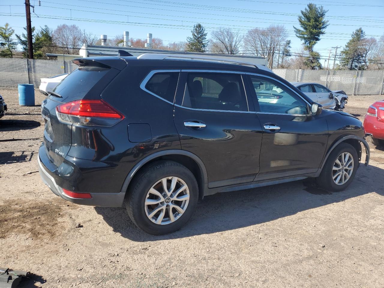 KNMAT2MV7HP576328 NISSAN ROGUE 2017