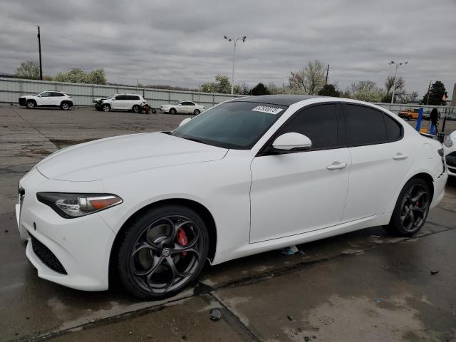 2017 Alfa Romeo Giulia Ti Q4