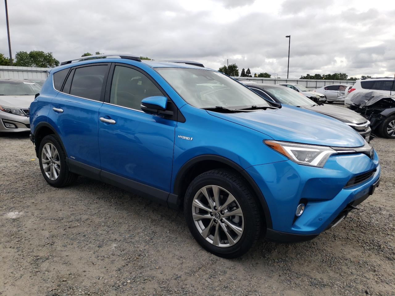 JTMDJREV8JD184928 TOYOTA RAV4 2018