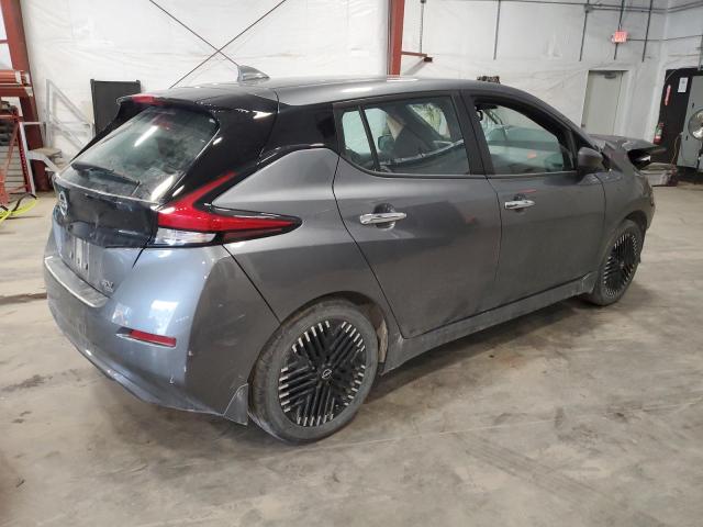  NISSAN LEAF 2024 Сріблястий