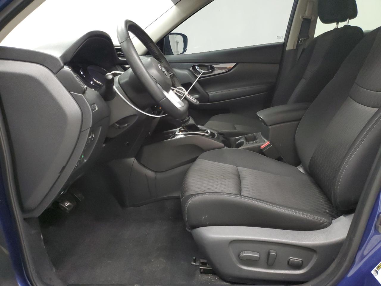 KNMAT2MV0LP542157 NISSAN ROGUE 2020