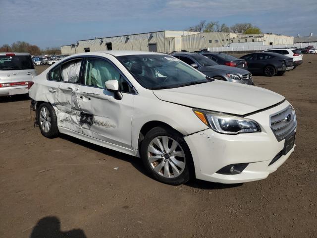  SUBARU LEGACY 2017 Biały